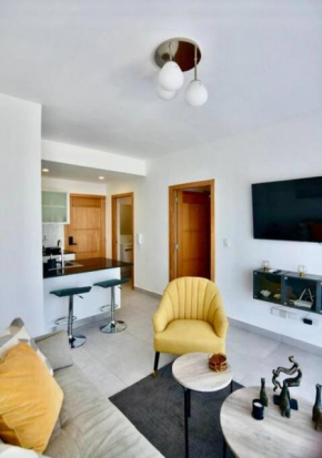 Acogedor APT 8vo piso,la Esperilla.DN